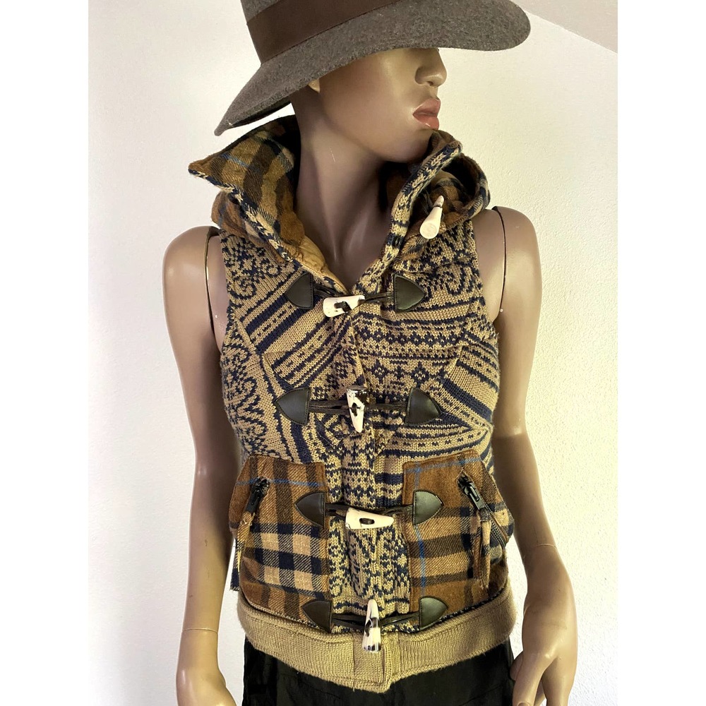De-Nang Hooded Vest